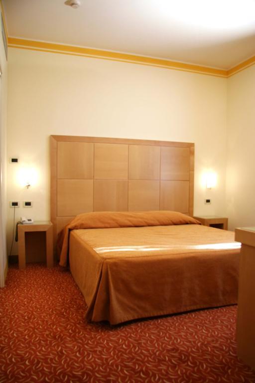 Hotel Roma Cividale del Friuli Habitación foto